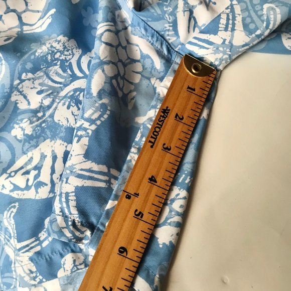 Vineyard Vines Swim Trunks Mens Size XL 18 Blue Bathing Suit Turtle Fish Dolphin - Picture 11 of 16